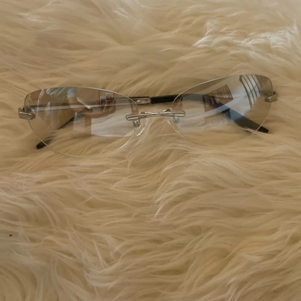 Clear glasses